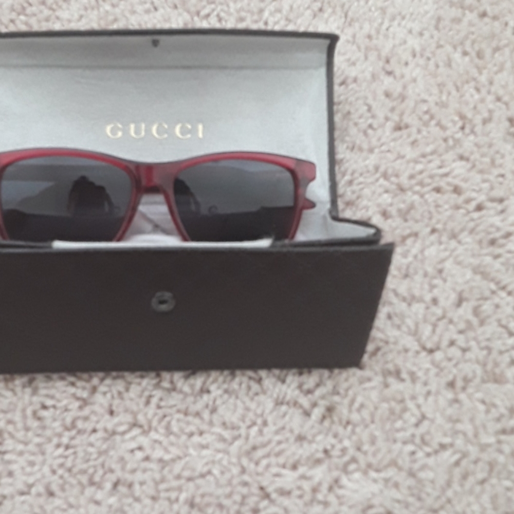 Gucci glasses unisex